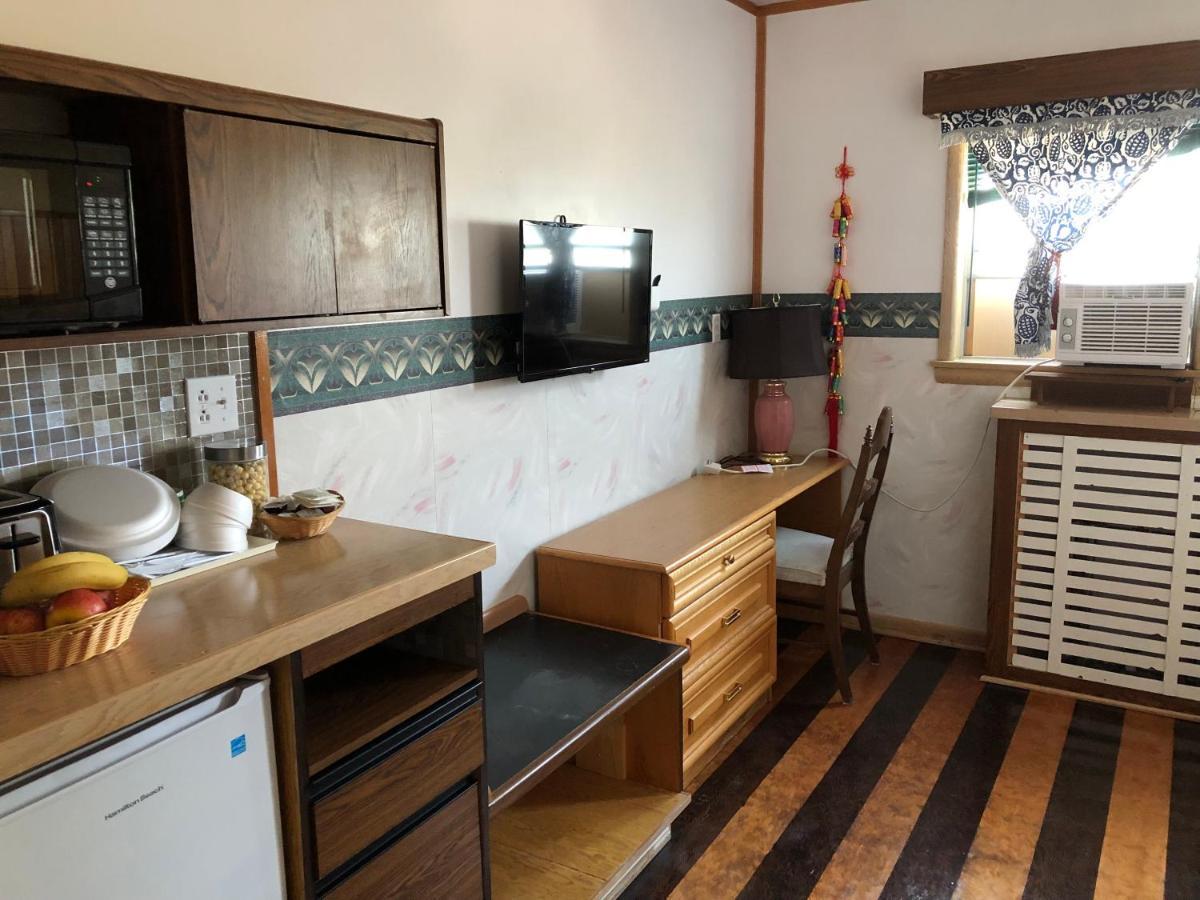 Heritage Place Hotel Gravelbourg Екстериор снимка