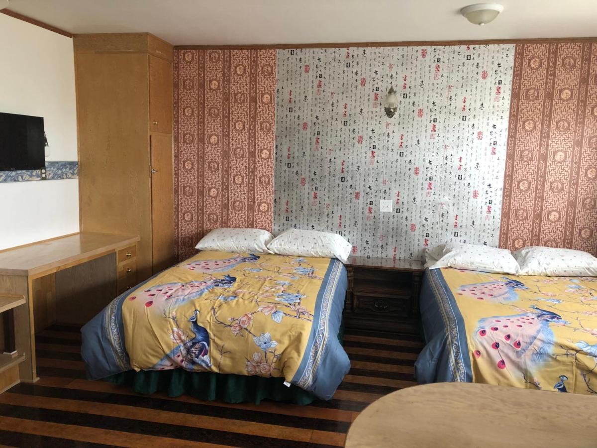 Heritage Place Hotel Gravelbourg Екстериор снимка